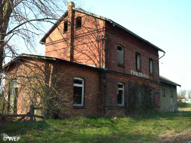 Bahnhof Klein Plasten